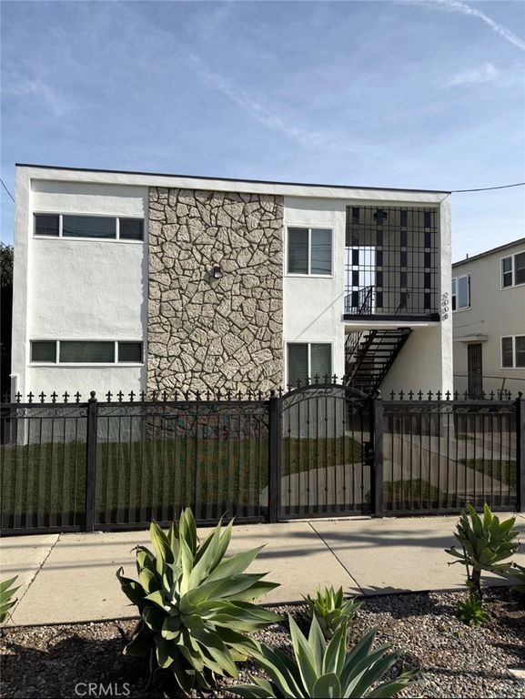 2008 Griffin Avenue, Los Angeles, CA 90031