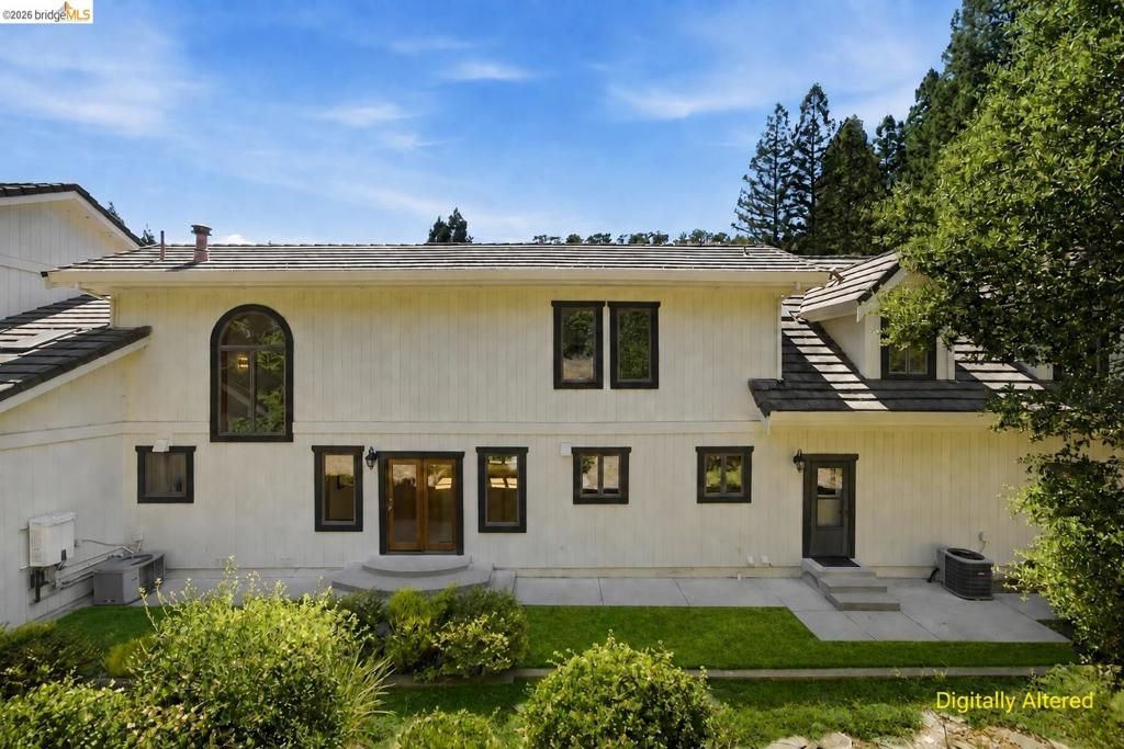 Image 52 of property listing at 3265 Greenhills Dr, Lafayette, CA 94549