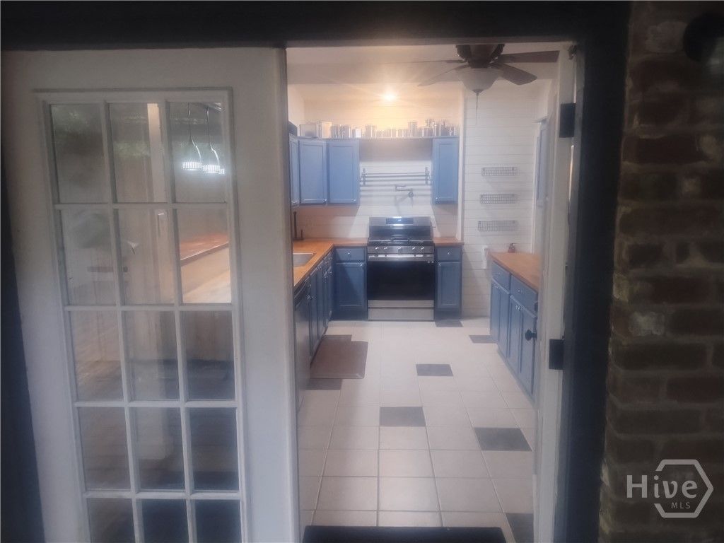 Image 17 of property listing at 124 Inca Road, Savannah, GA 31406
