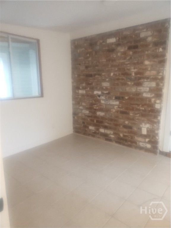 Image 23 of property listing at 124 Inca Road, Savannah, GA 31406