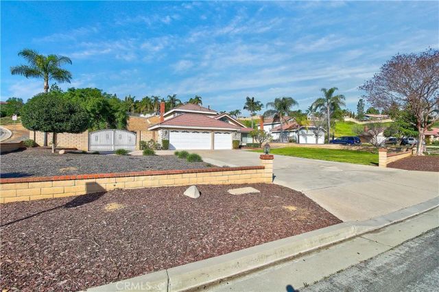 10849 Morning View Court, Riverside, CA 92505