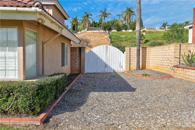 10849 Morning View Court, Riverside, CA 92505