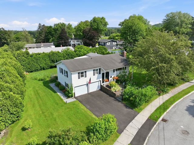 30 Drury Drive, Essex Junction, VT 05452