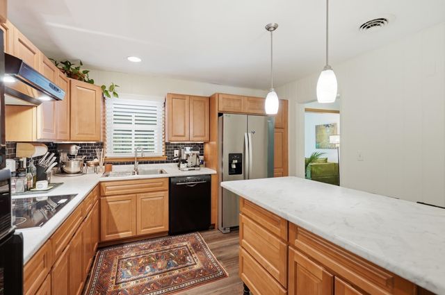 30 Drury Drive, Essex Junction, VT 05452