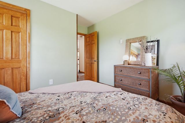 30 Drury Drive, Essex Junction, VT 05452