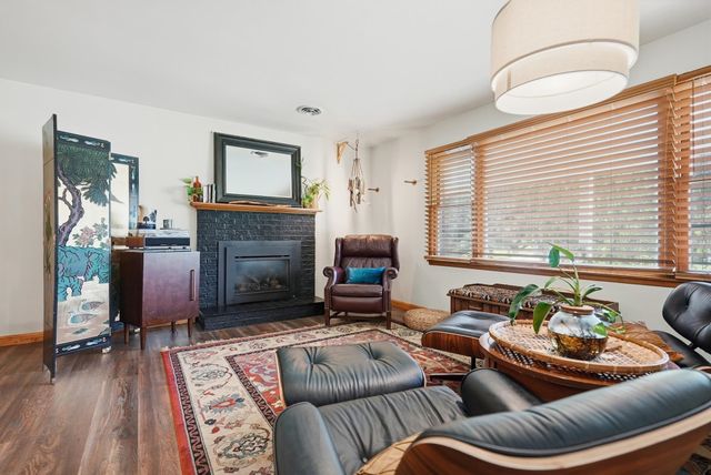 30 Drury Drive, Essex Junction, VT 05452