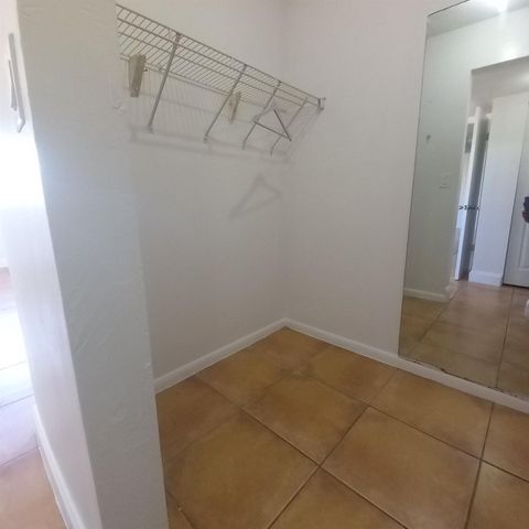 3610 NW 21st 413, Lauderdale Lakes, FL 33311