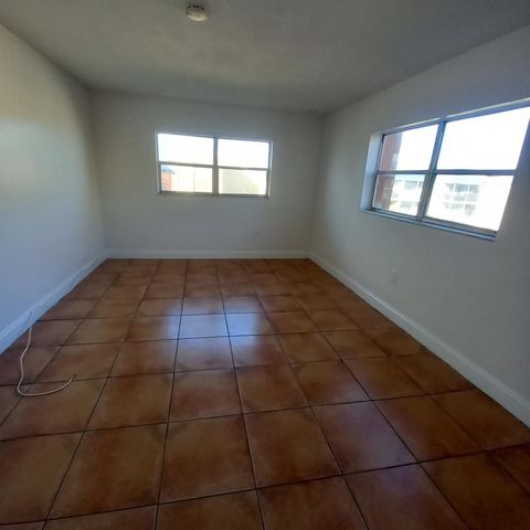 3610 NW 21st 413, Lauderdale Lakes, FL 33311