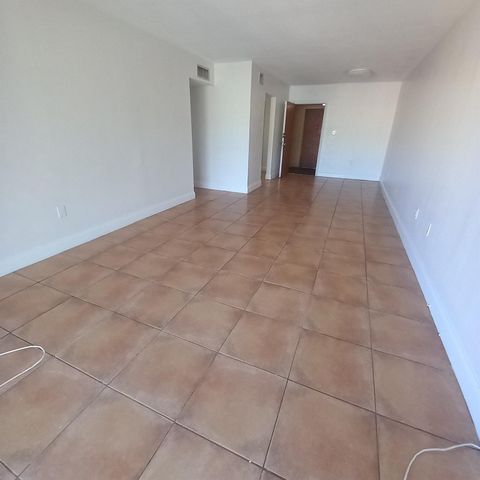 3610 NW 21st 413, Lauderdale Lakes, FL 33311