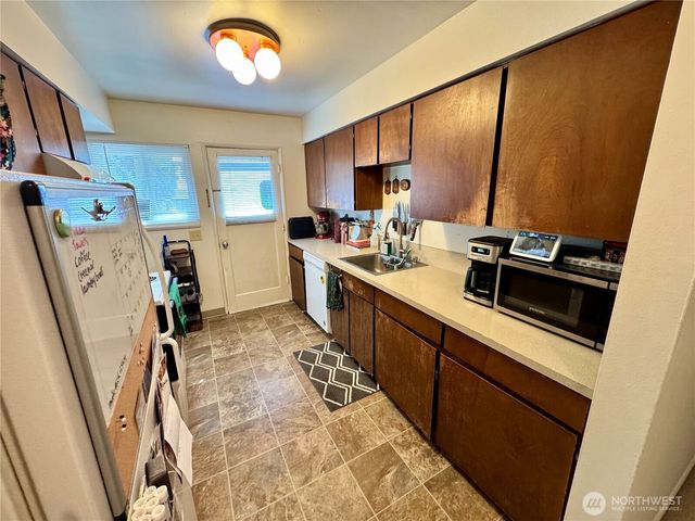 202 SE 157th Avenue, Vancouver, WA 98684