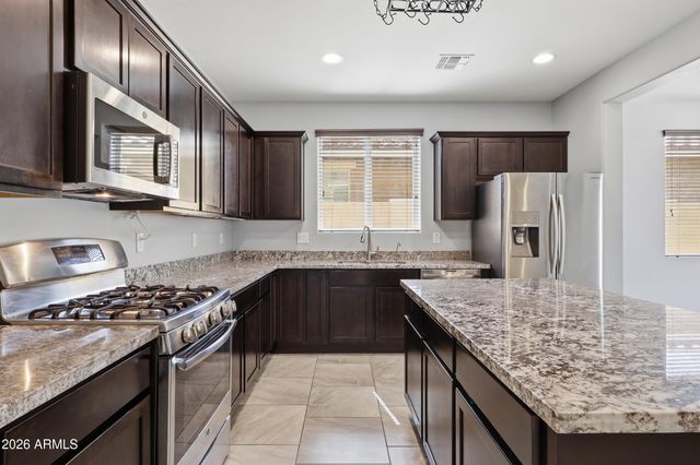 10319 W ROSEWOOD Lane, Peoria, AZ 85383