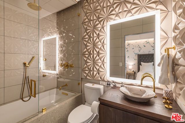 10727 Wilshire Boulevard 1805, Los Angeles, CA 90024