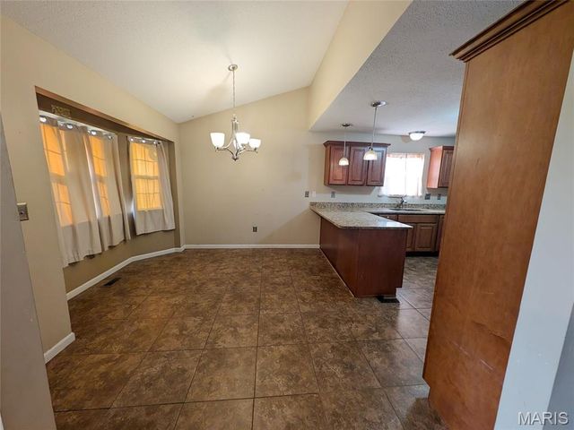 71 Mimosa Drive, Pontoon Beach, IL 62040