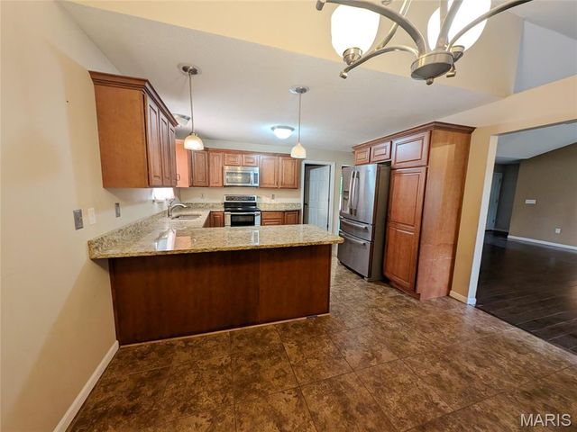 71 Mimosa Drive, Pontoon Beach, IL 62040