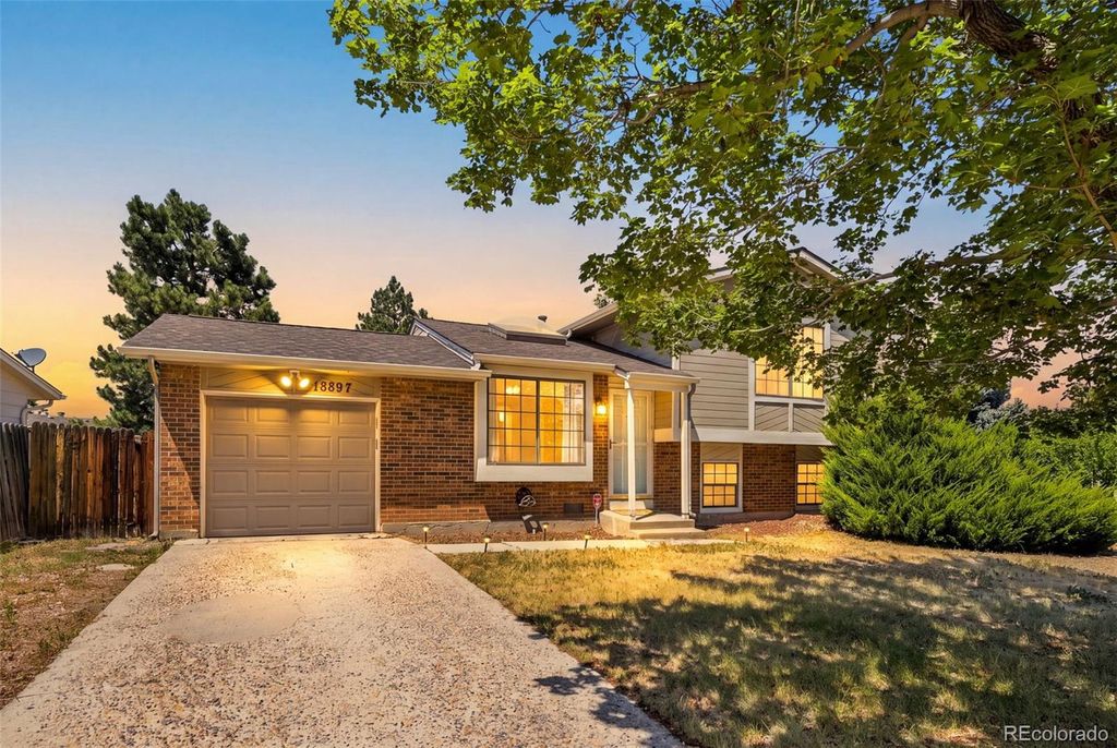 18897 E Montana Drive, Aurora, CO 80017