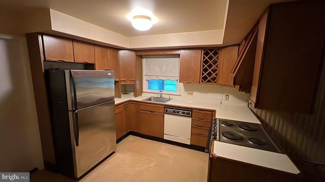 56 N ONEIL ST, Mohnton, PA 19540