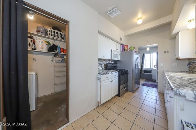 6272 E 25th Street, Tucson, AZ 85711