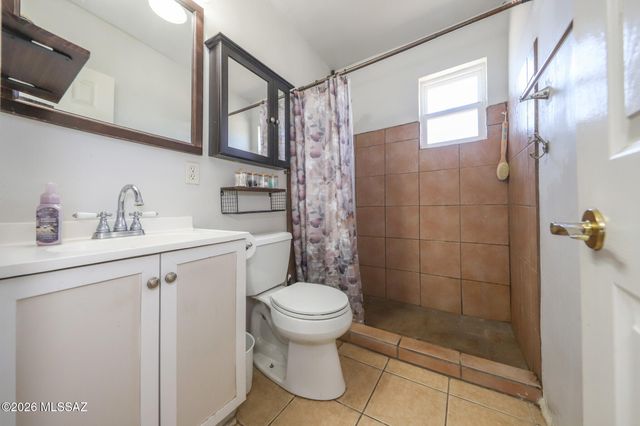 6272 E 25th Street, Tucson, AZ 85711