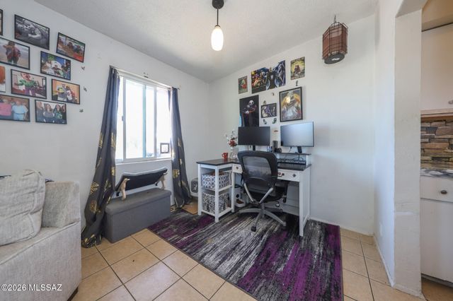 6272 E 25th Street, Tucson, AZ 85711