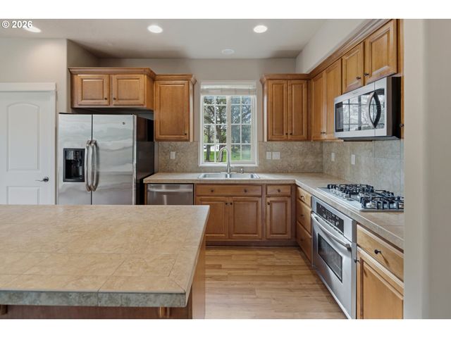 6344 Ne MEADOWGATE Ct, Hillsboro, OR 97124