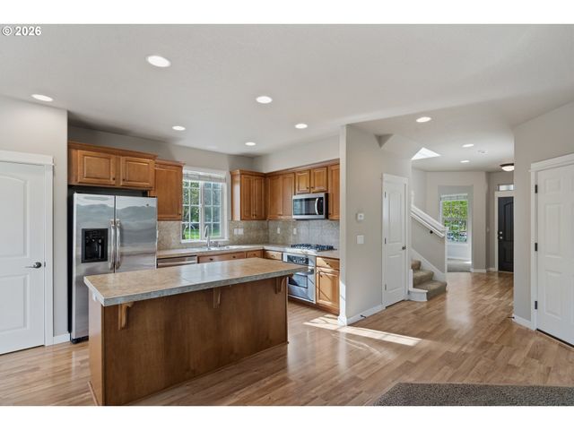 6344 Ne MEADOWGATE Ct, Hillsboro, OR 97124