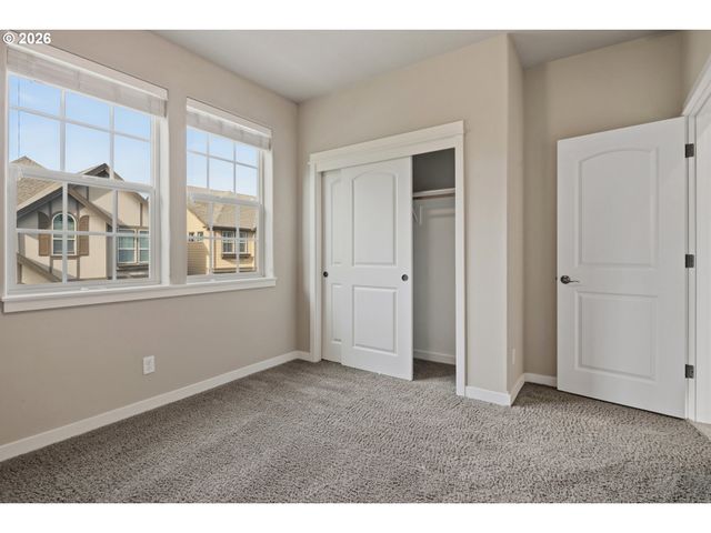 6344 Ne MEADOWGATE Ct, Hillsboro, OR 97124