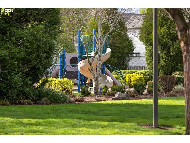 6344 Ne MEADOWGATE Ct, Hillsboro, OR 97124