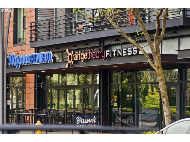 6344 Ne MEADOWGATE Ct, Hillsboro, OR 97124