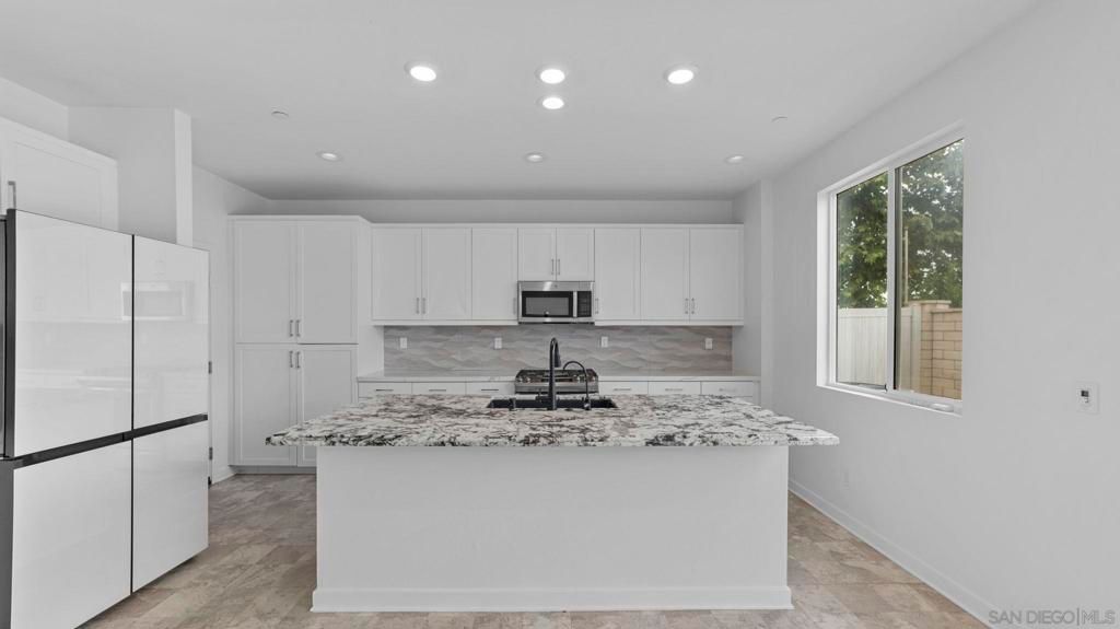 Image 15 of property listing at 27778 Heritage, Valley Center, CA 92082