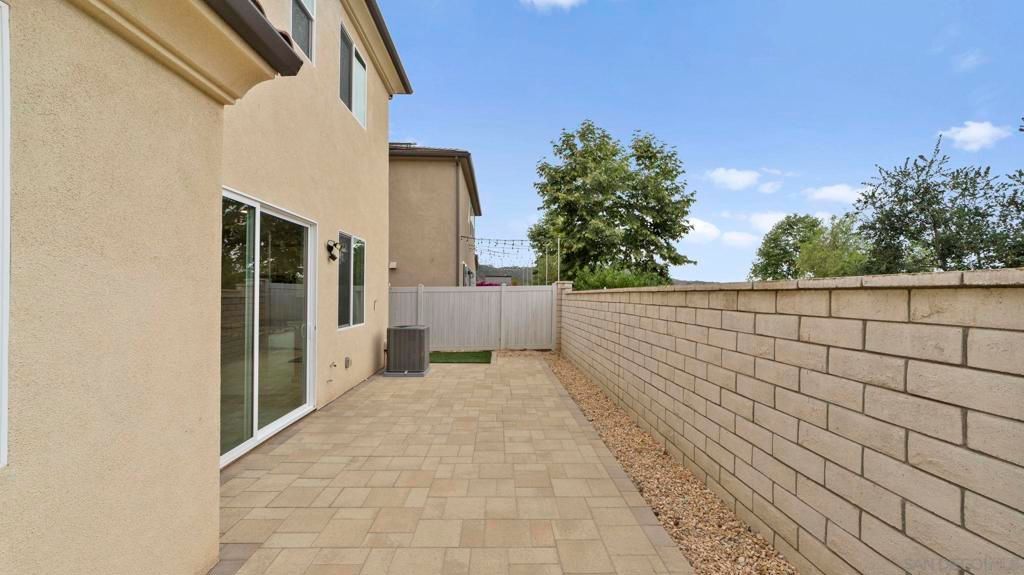 Image 2 of property listing at 27778 Heritage, Valley Center, CA 92082