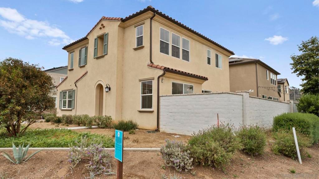 Image 4 of property listing at 27778 Heritage, Valley Center, CA 92082