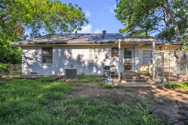 419 Joyce Street, Arlington, TX 76010