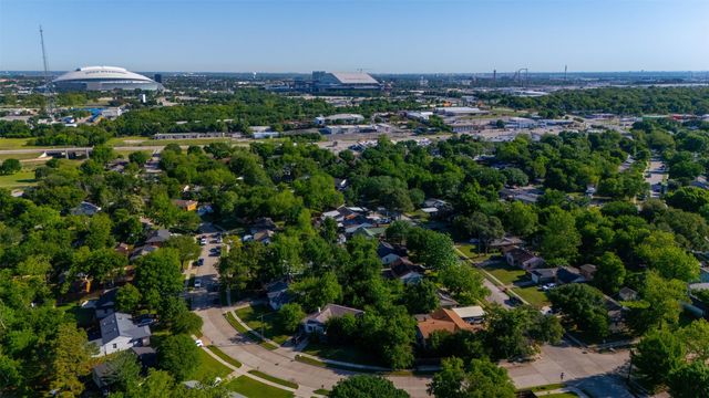 419 Joyce Street, Arlington, TX 76010