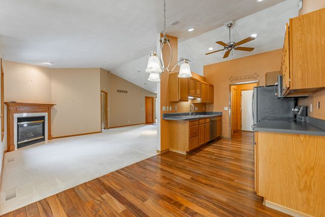 160 Nelson Parkway 160, Cherry Valley, IL 61016