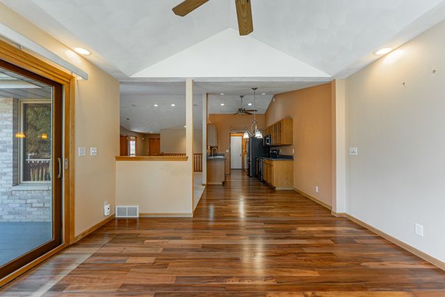 160 Nelson Parkway 160, Cherry Valley, IL 61016