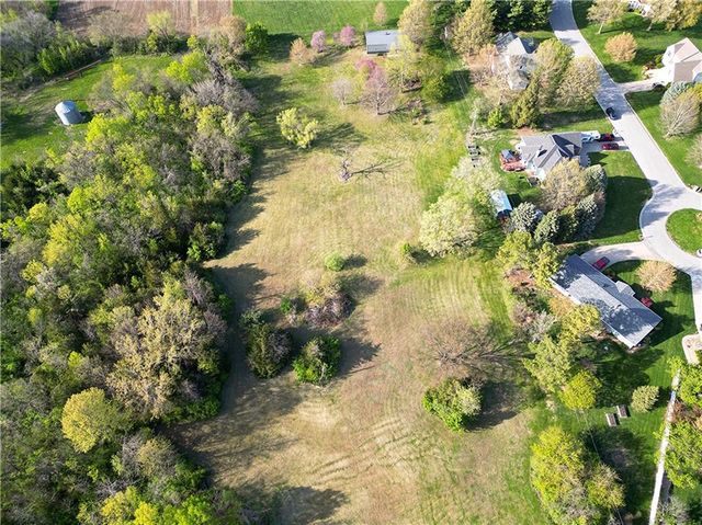 1502 Hillcrest Court, Atchison, KS 66002