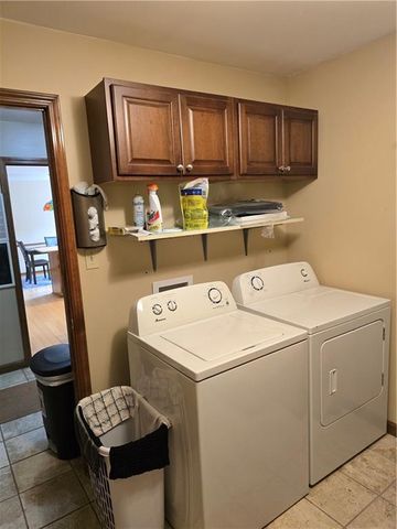 1502 Hillcrest Court, Atchison, KS 66002