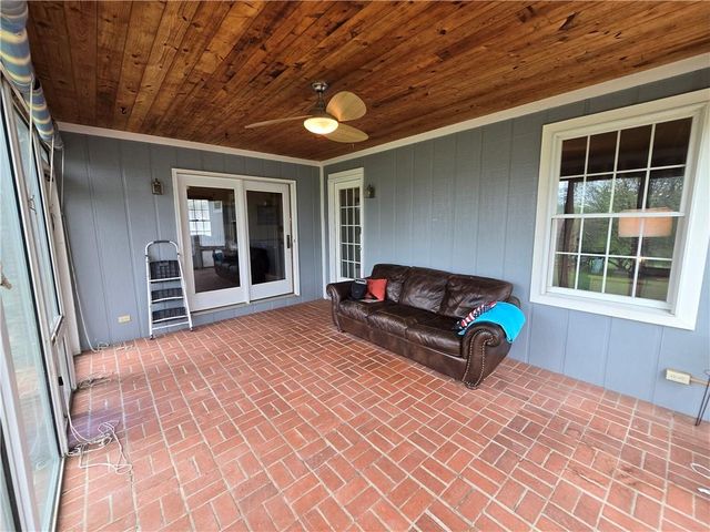 1502 Hillcrest Court, Atchison, KS 66002