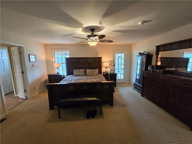 1502 Hillcrest Court, Atchison, KS 66002