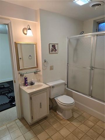 1502 Hillcrest Court, Atchison, KS 66002