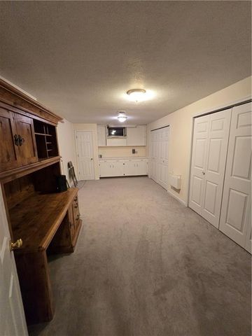 1502 Hillcrest Court, Atchison, KS 66002