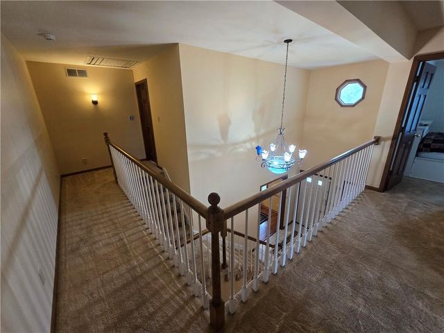 1502 Hillcrest Court, Atchison, KS 66002