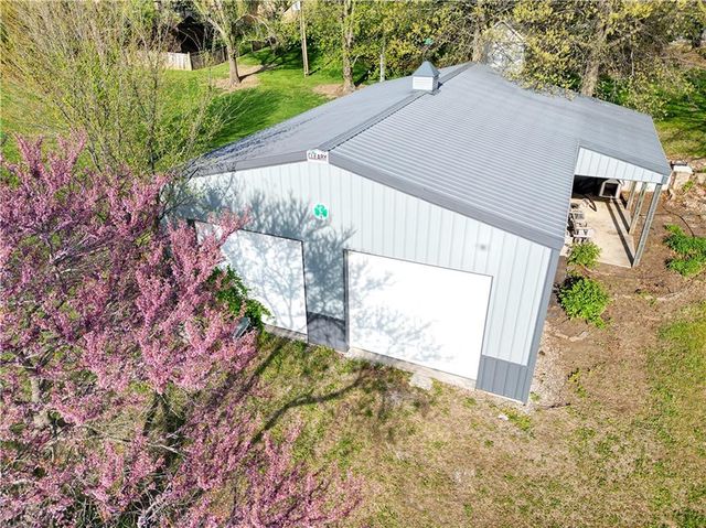 1502 Hillcrest Court, Atchison, KS 66002