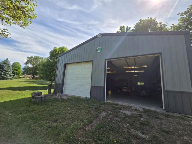 1502 Hillcrest Court, Atchison, KS 66002