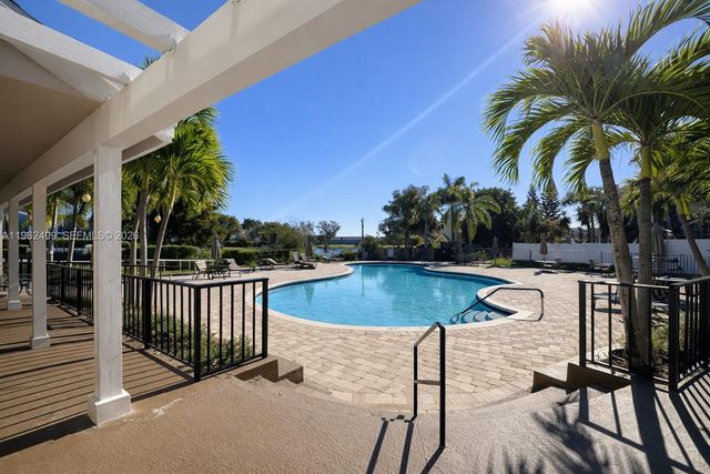 5327 Sapphire Valley, Boca Raton, FL 33486