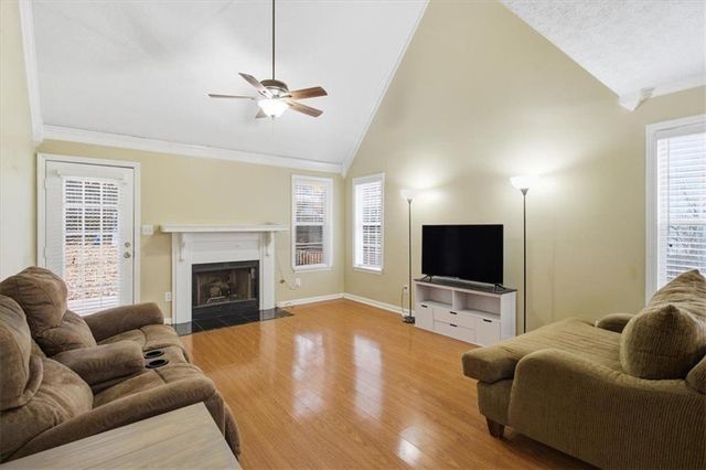 1418 Shiloh NW Way, Kennesaw, GA 30144