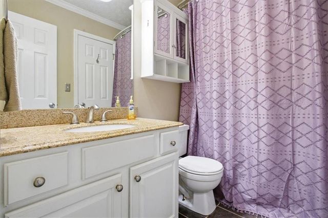 1418 Shiloh NW Way, Kennesaw, GA 30144