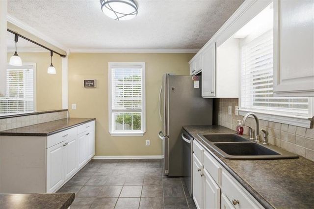 1418 Shiloh NW Way, Kennesaw, GA 30144