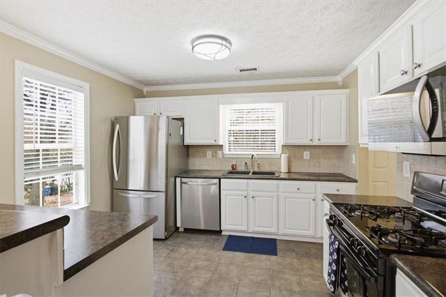 1418 Shiloh NW Way, Kennesaw, GA 30144