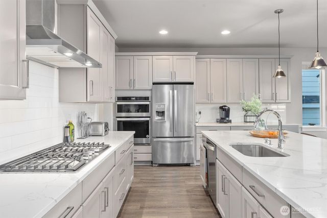 26924 237th Place SE, Maple Valley, WA 98038